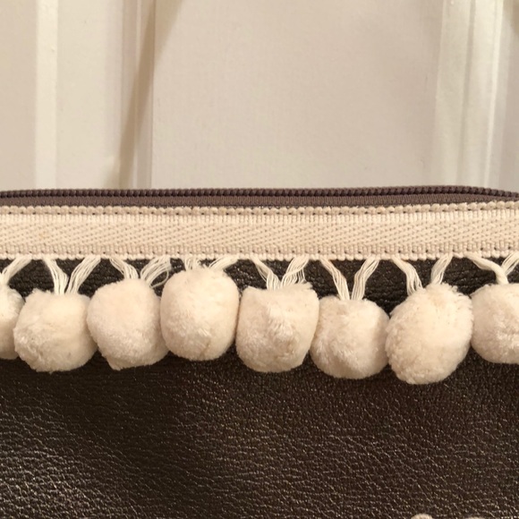 Yves Saint Laurent Pewter Leather Bag - Picture 3 of 13